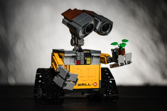 mechatronic engineering and wall e
