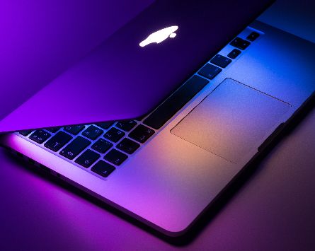 Mac Book
