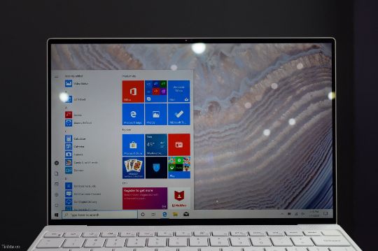 Trên tay nhanh Dell XPS 13 (2020): Màn hình vô cực, bàn phím được mở rộng, pin lên đến 19 tiếng