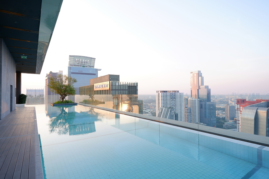 SKY POOL (Floor 37)&lt;br&gt;The stunning infinity Sky Pool makes you feel like swimming among the clouds in the beautiful sky so that every swimming time is filled with fun and joy. Further, the saunas are an ideal choice for the health-conscious.