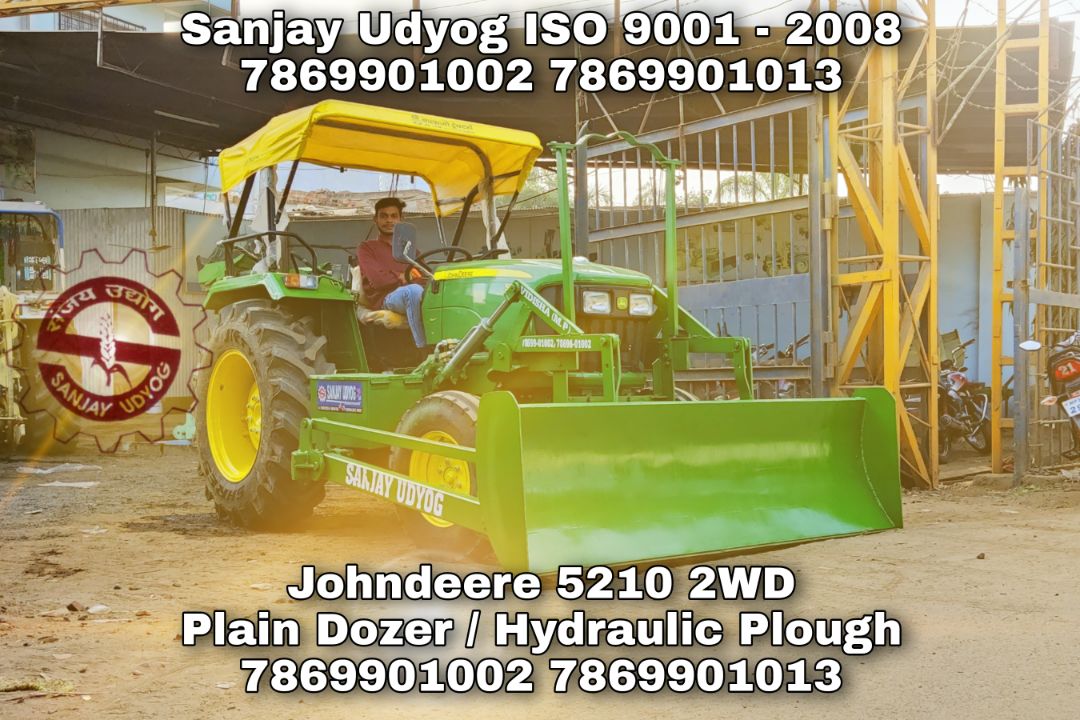 JOHNDEERE 5210FITTED DOZER