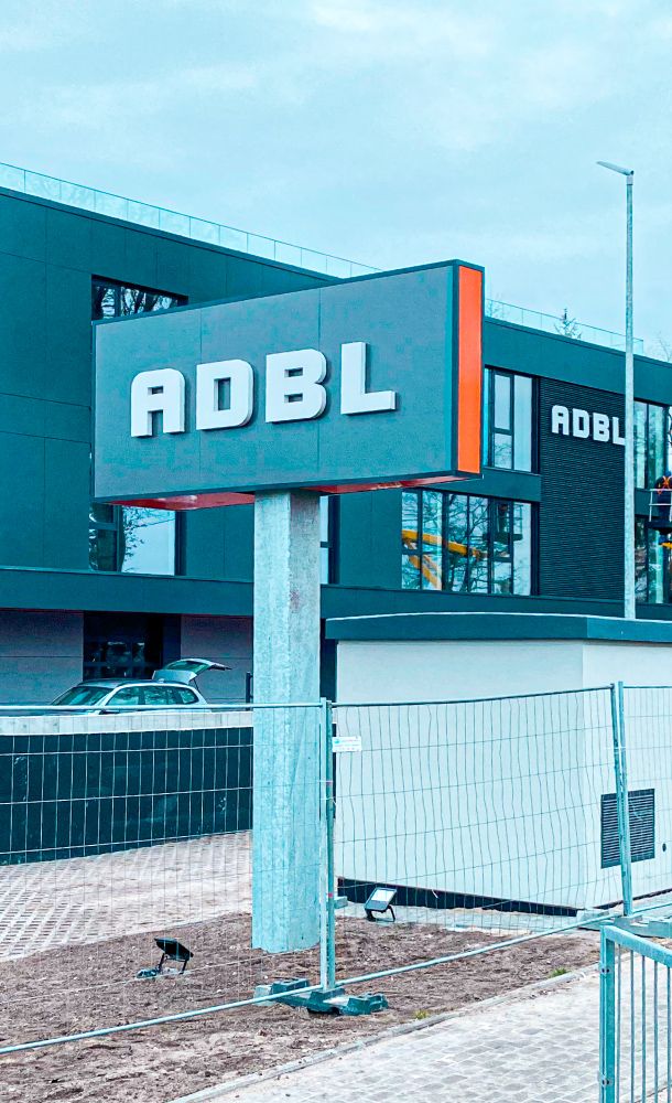 Pylon ADBL - Aktreklama.pl
