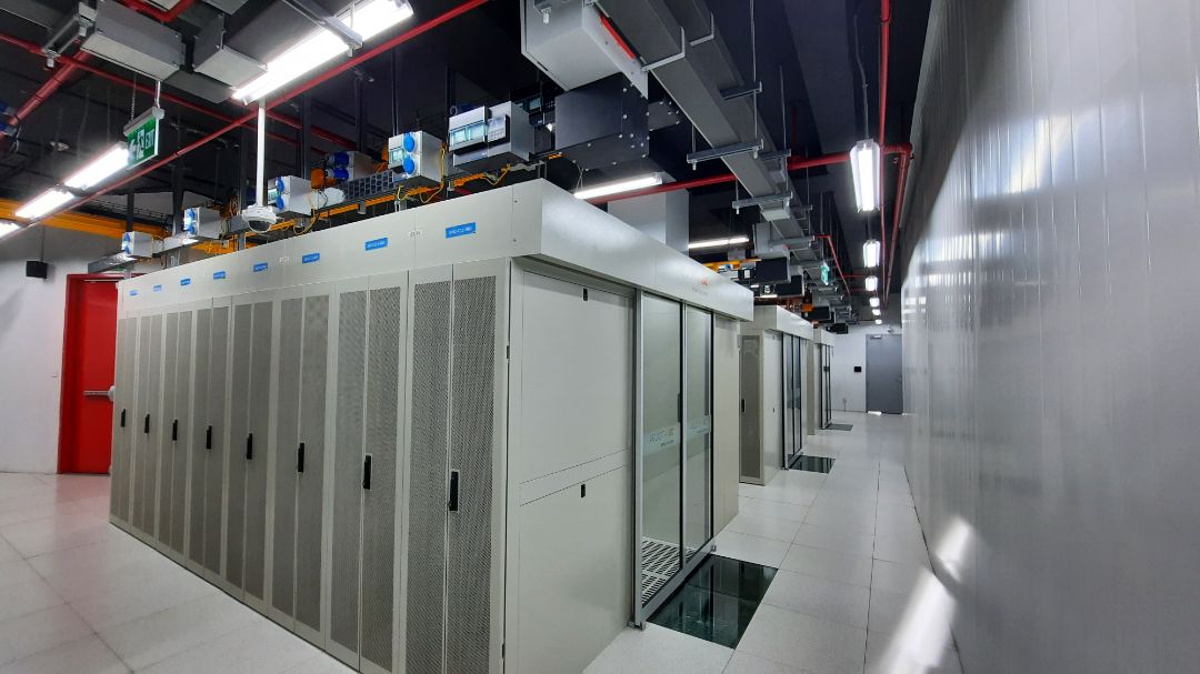 Data Hall Containments