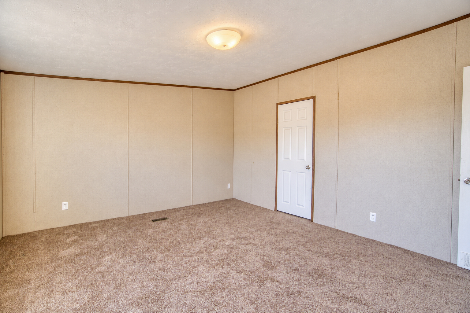 Bedroom with neutral carpet - 215 Cale Lane, Calera OK