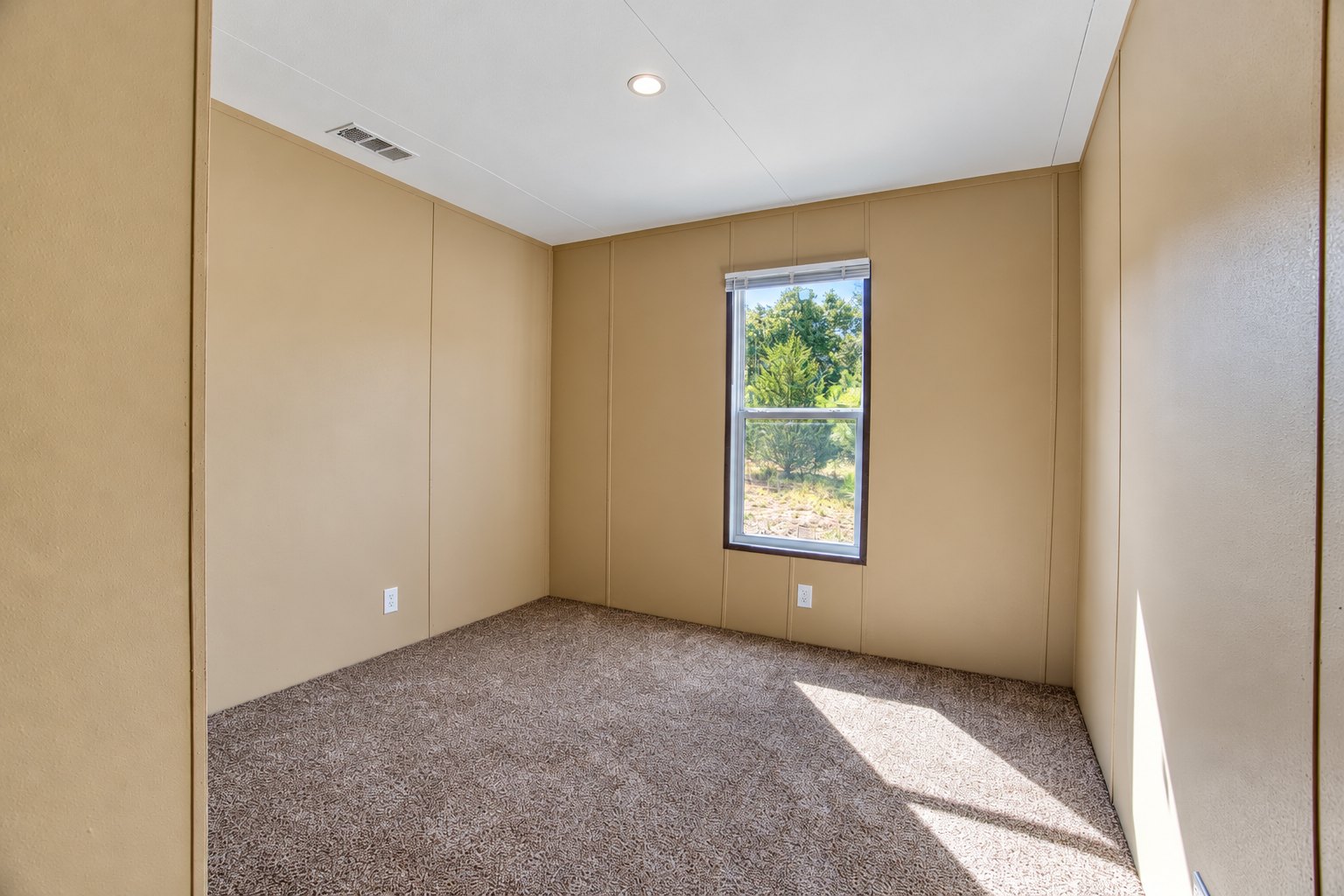 Bedroom - 332707 E Caprock Dr, Wellston OK