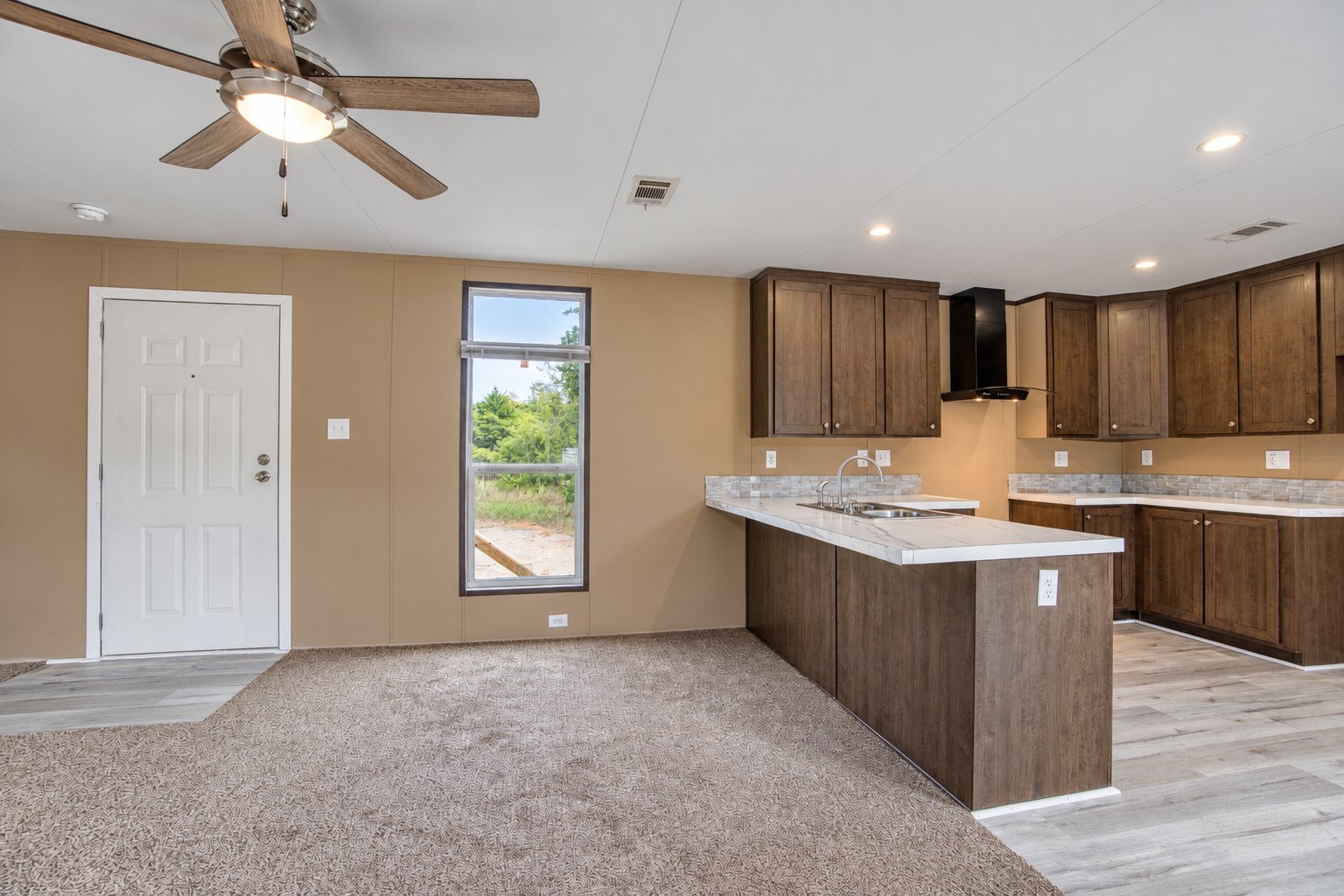 Living Room and Kitchen - 332707 E Caprock Dr, Wellston OK