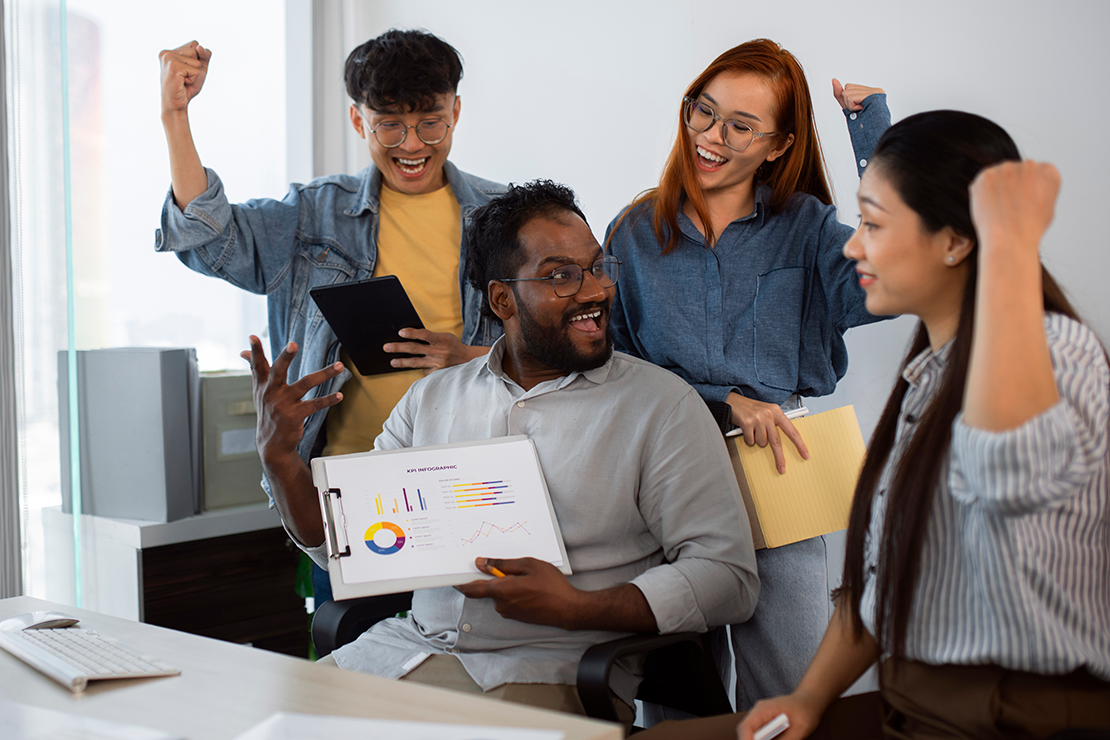 Medium shot colleagues working together