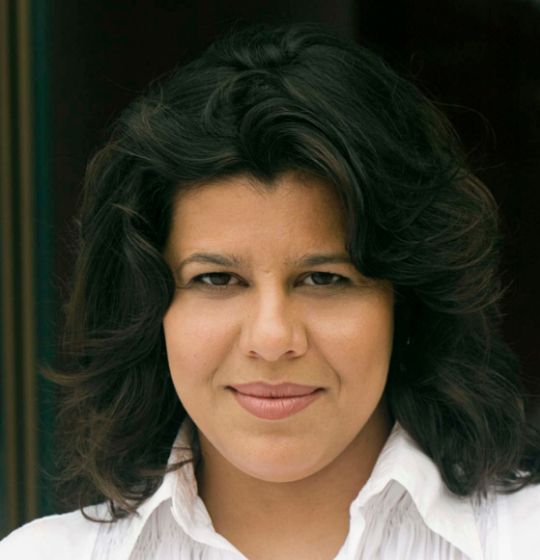 Elayne Caser, soprano
