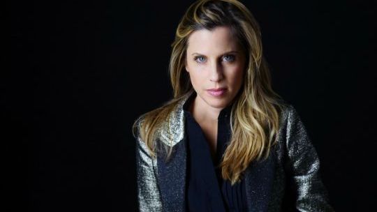 Tara Simoncic, regente